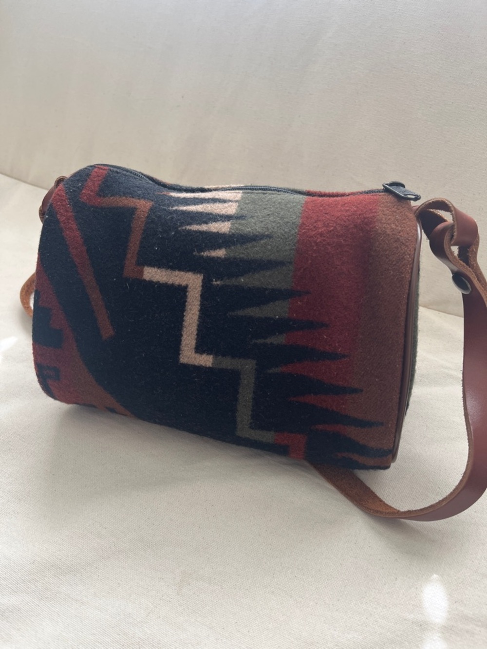 Vintage Pendleton Brown, Black & Rust Wool Crossbody Bag with Leather Strap - Picture 2 of 4
